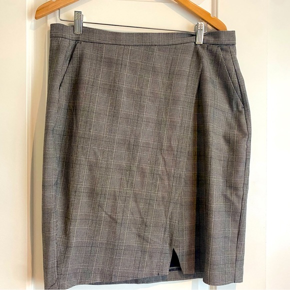 Grey and brown plaid wrap pencil skirt. Size 12. - Picture 1 of 5